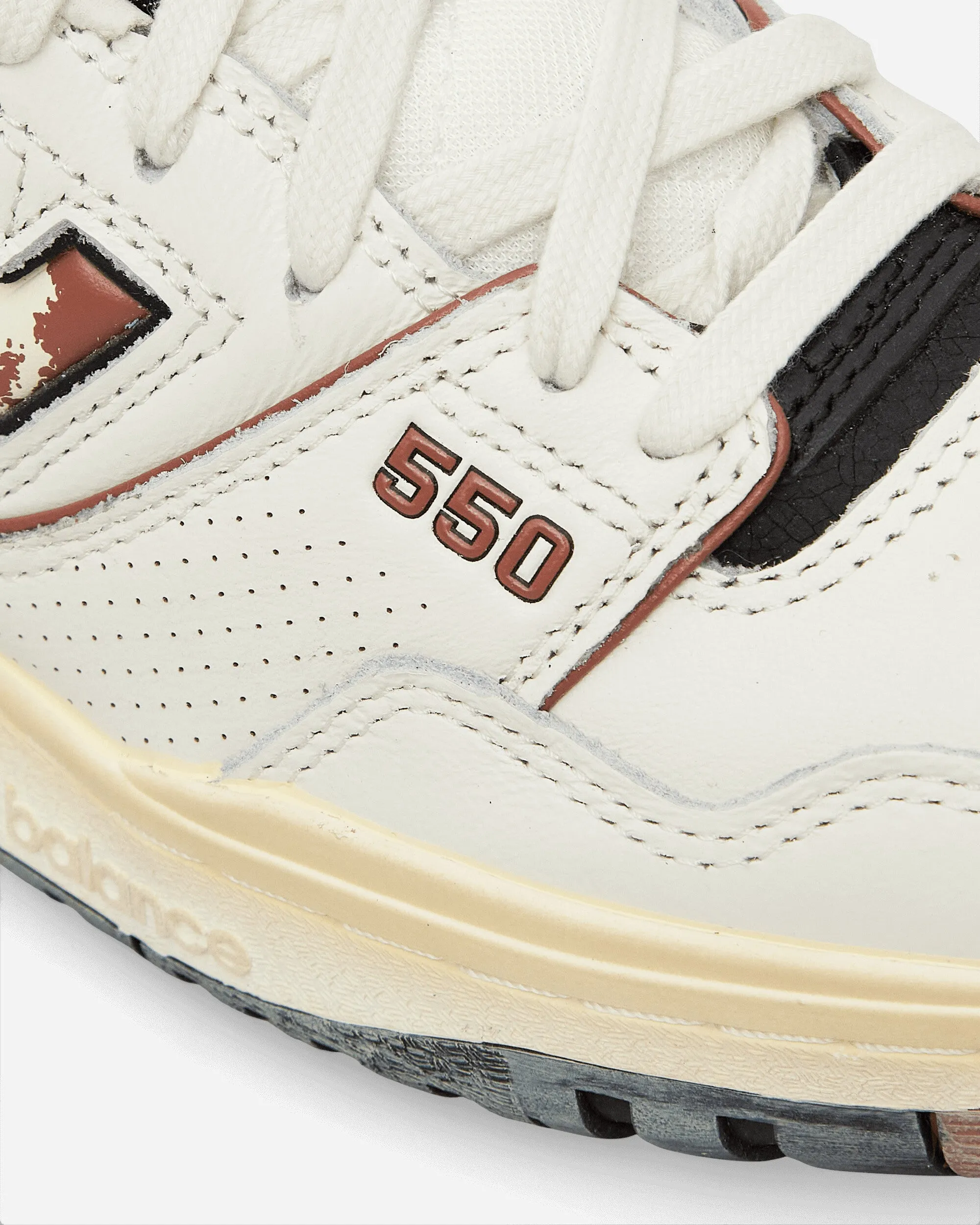 550 Sneakers Off White / Marron
