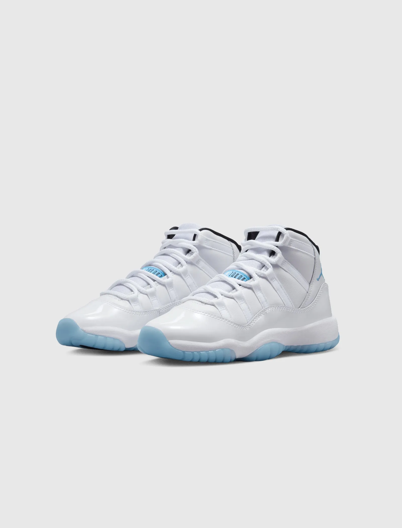 AIR JORDAN 11 RETRO 