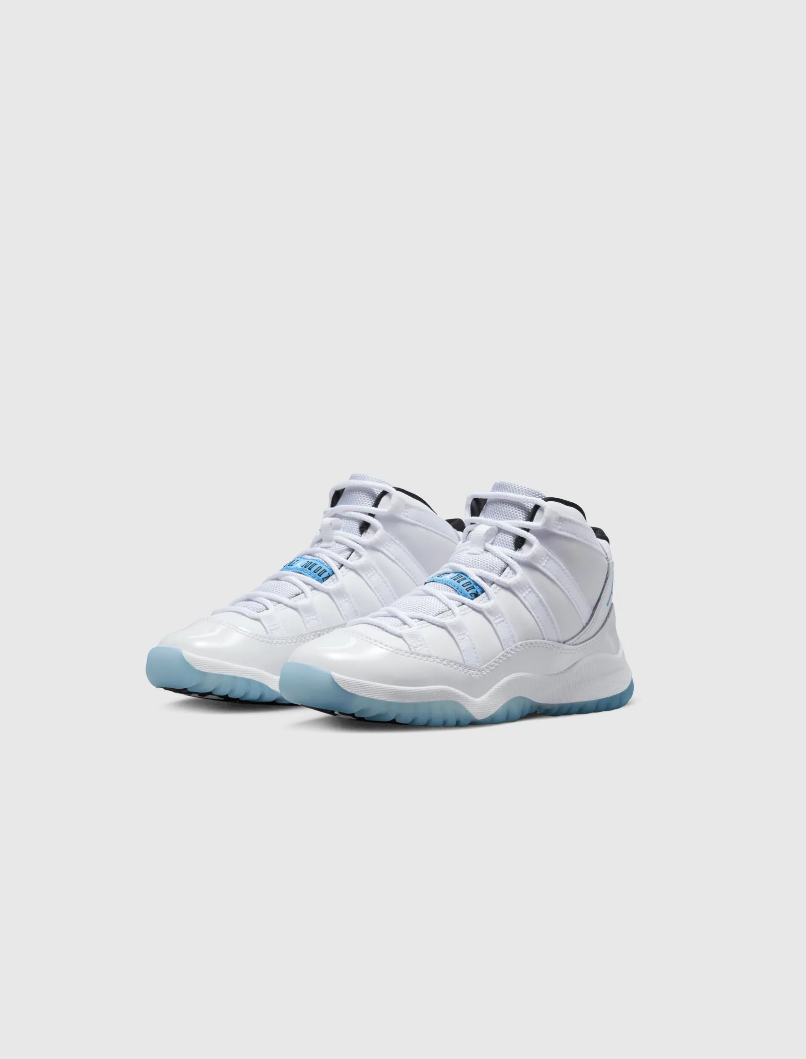 AIR JORDAN 11 RETRO 