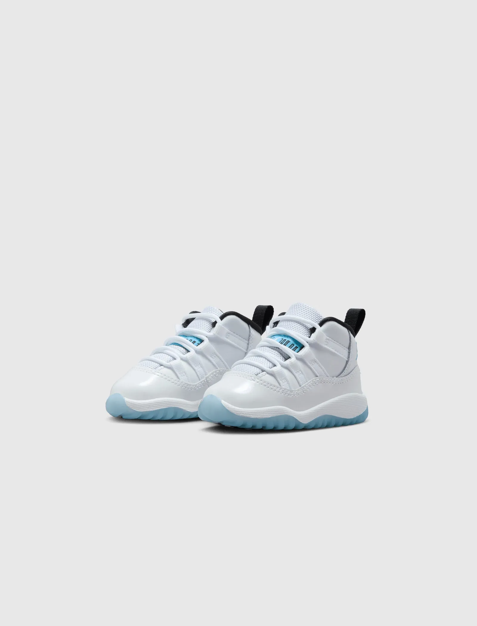 AIR JORDAN 11 RETRO 