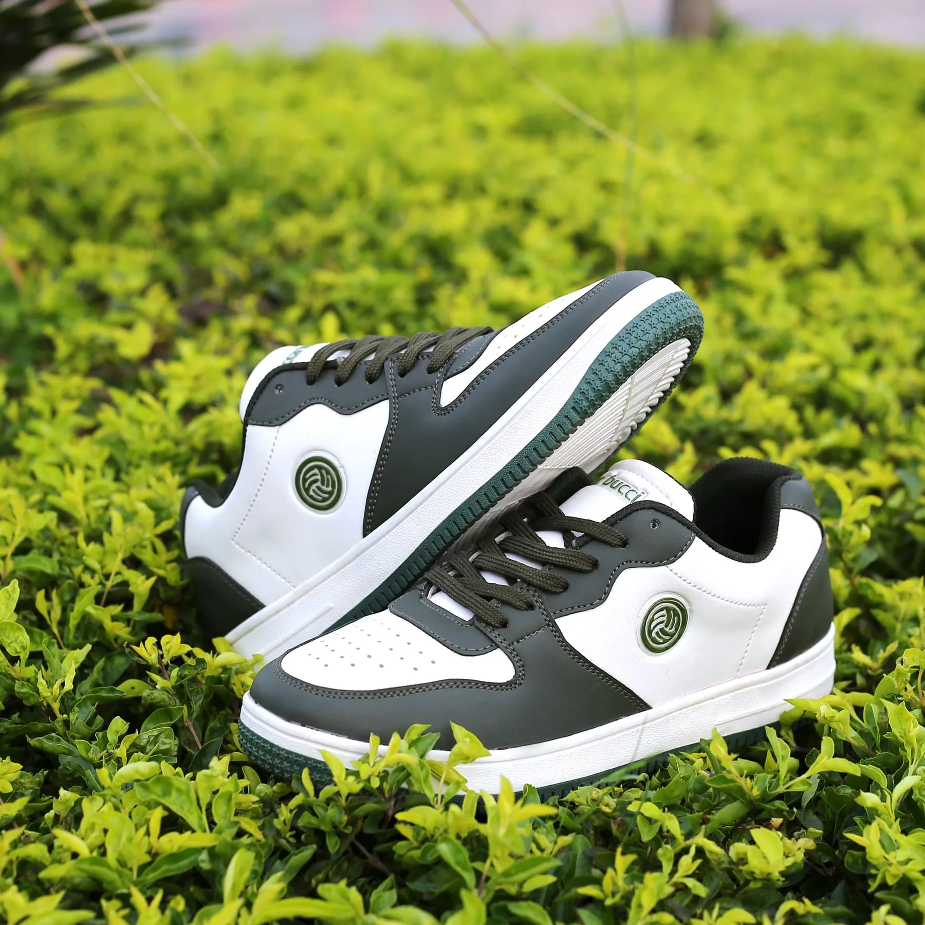 Bacca Bucci EMILY Sneakers Basses à Semelle Plate pour Femmes