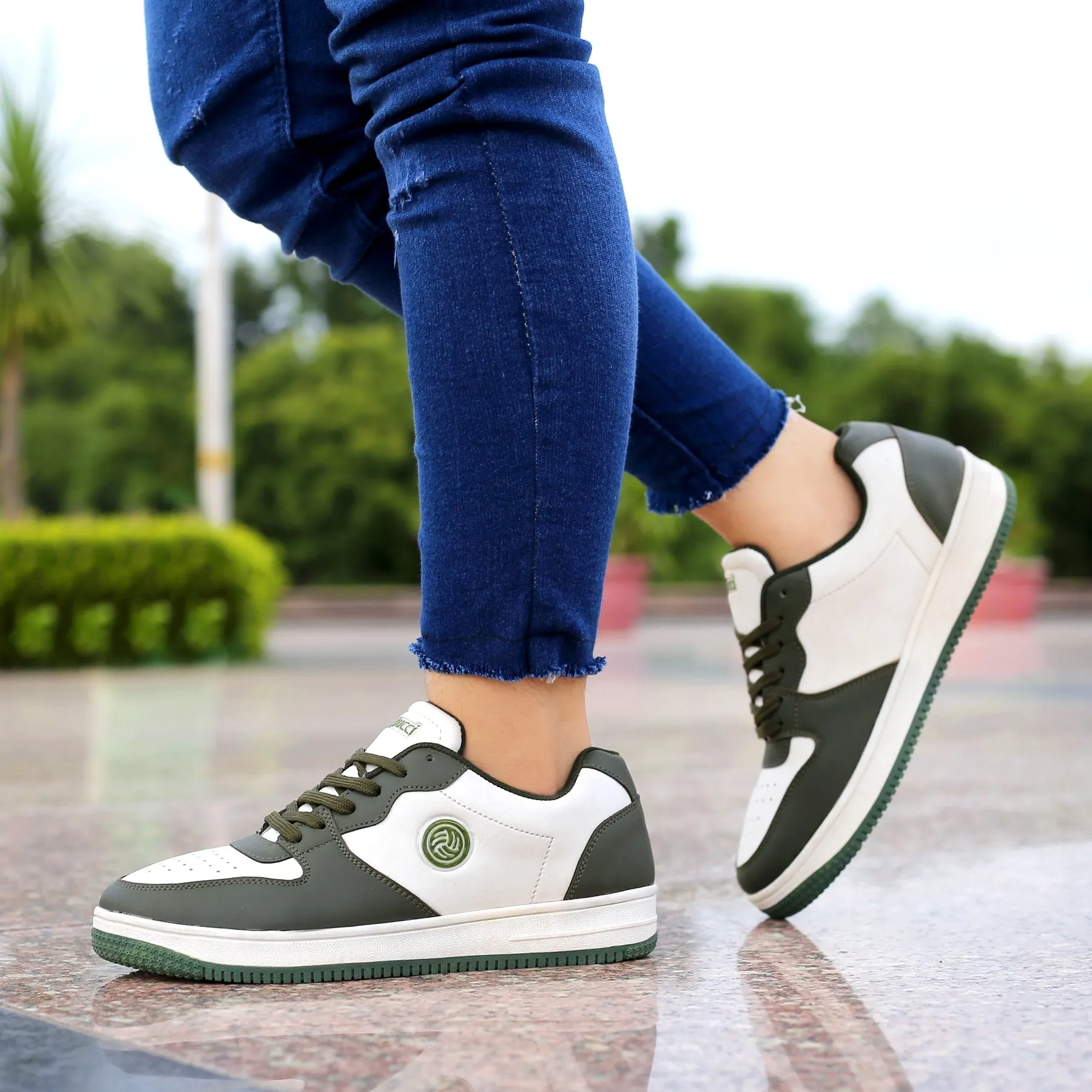 Bacca Bucci EMILY Sneakers Basses à Semelle Plate pour Femmes