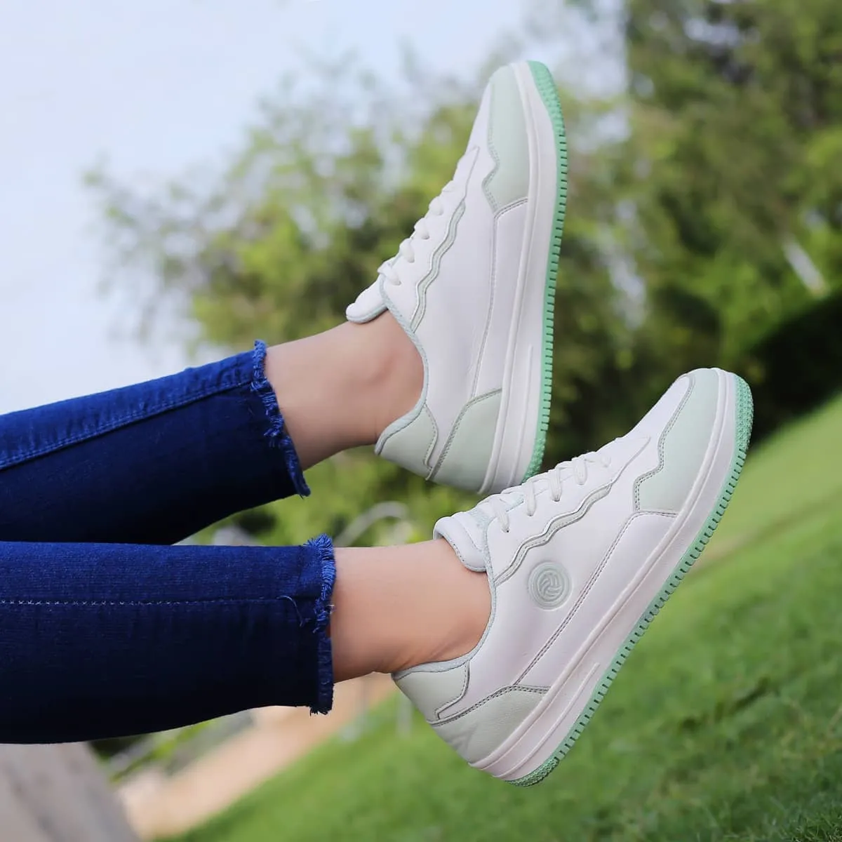 Bacca Bucci INFINITY Sneakers Basses à Semelle Plate pour Femme