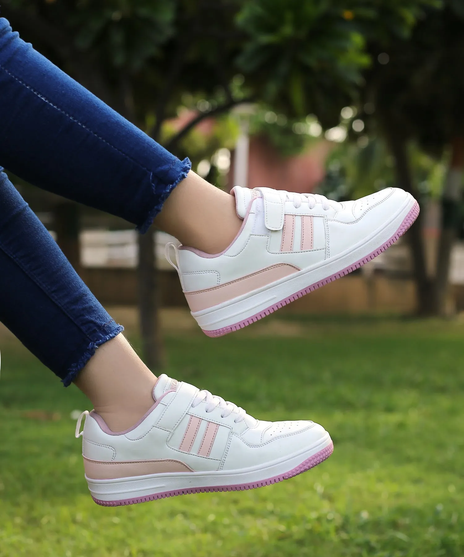 Bacca Bucci PHOENIX Basket Femme à Lacets Basse avec Fermeture Velcro