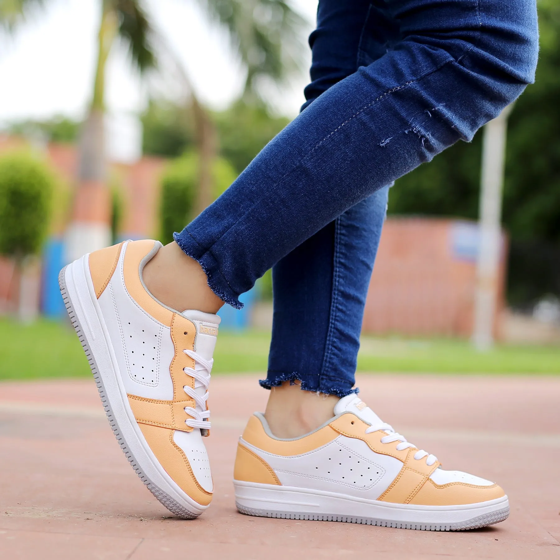 Bacca Bucci SOPHIA Sneakers Basses à Semelle Plate pour Femmes