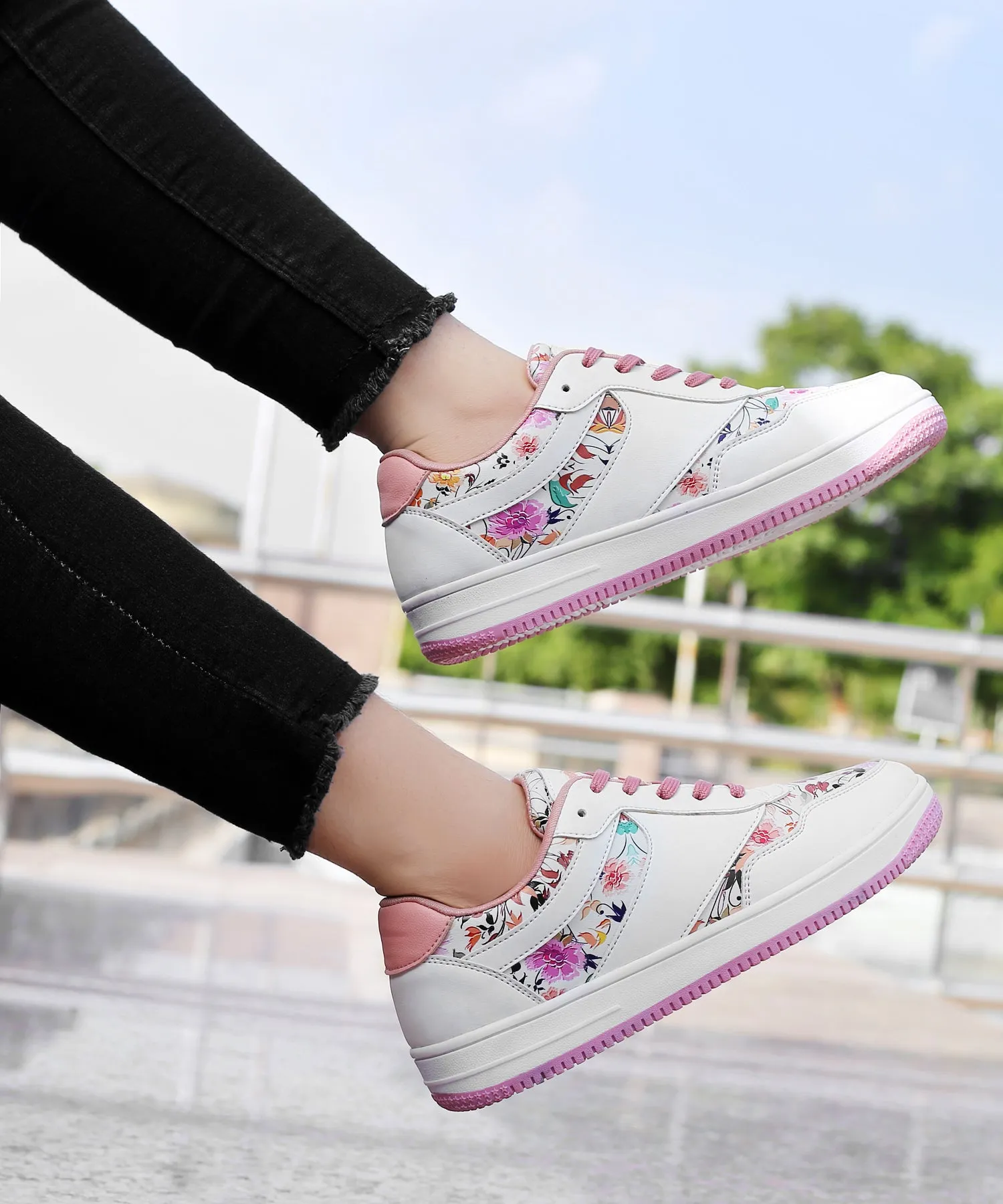 Bacca Bucci VIXEN Sneakers Basses Femme à Semelle Plate et Imprimés Numériques