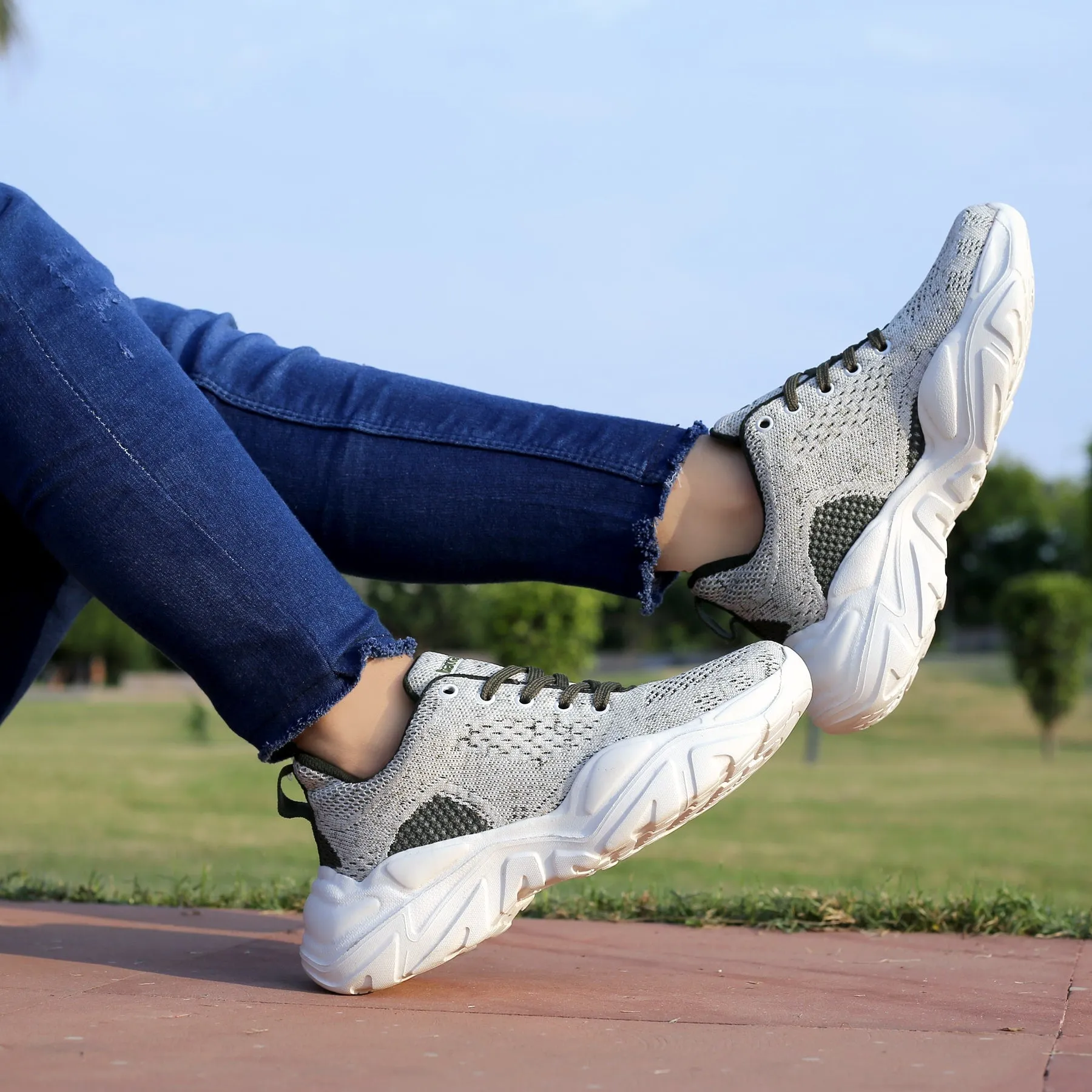 Bacca Bucci Femme CHARLOTTE Sneakers Mode à Plateforme Épaisse Basse