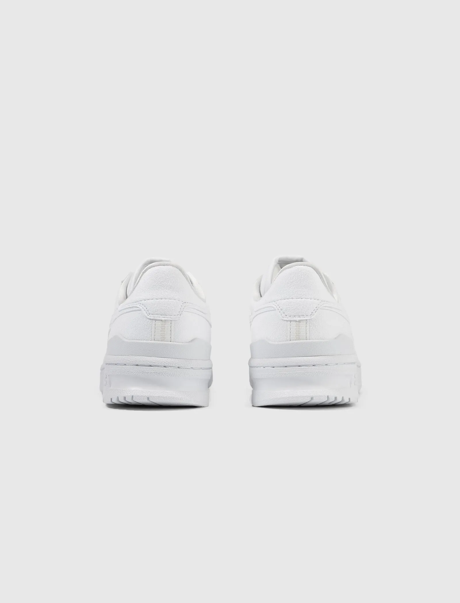 COMME DES GARCONS VIC NBD SNEAKERS