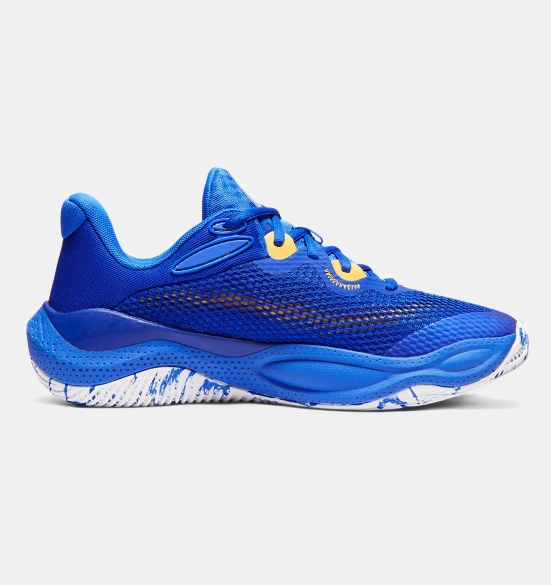 Éclaboussure de Curry 24