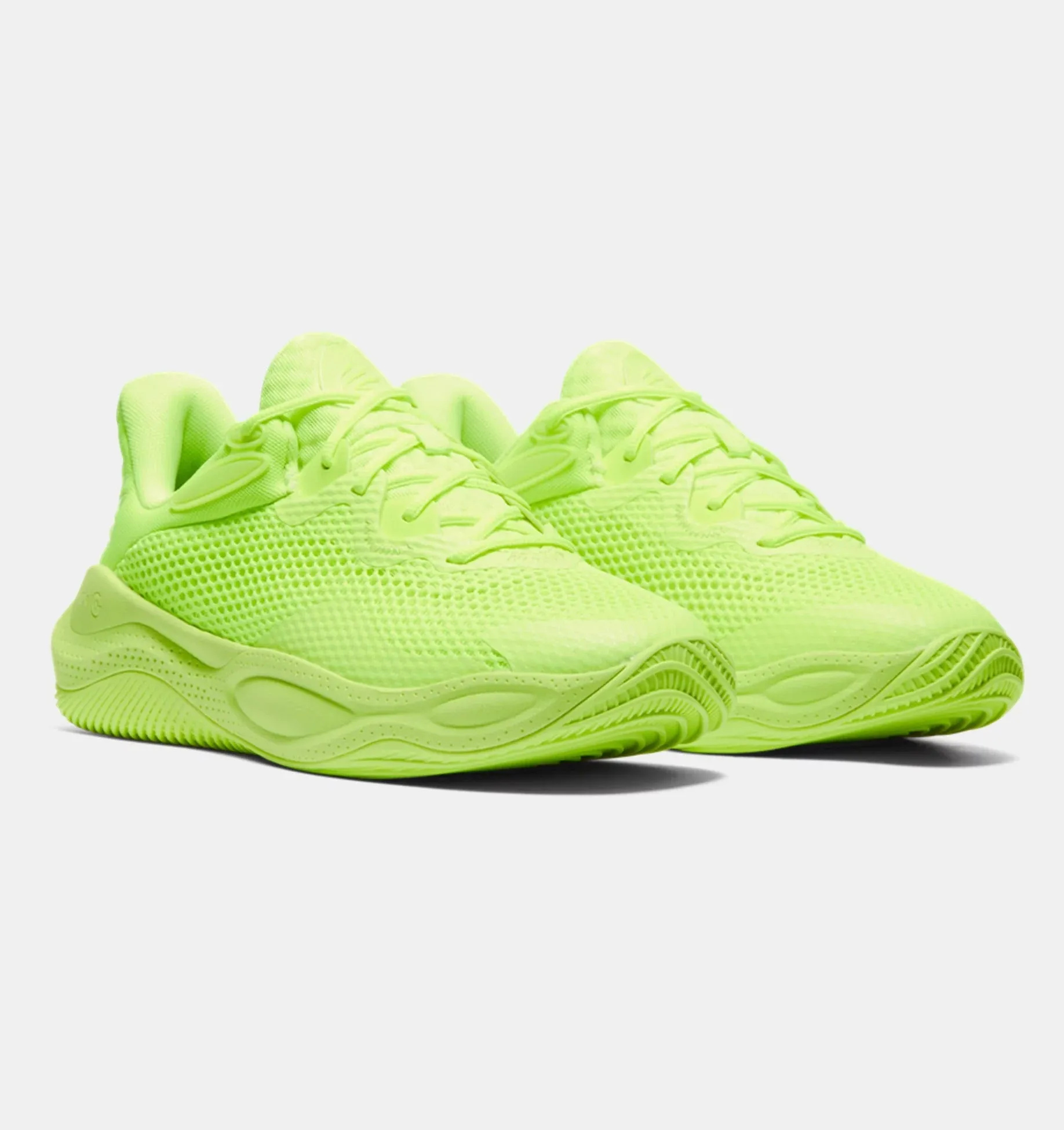 Éclaboussure de Curry 24