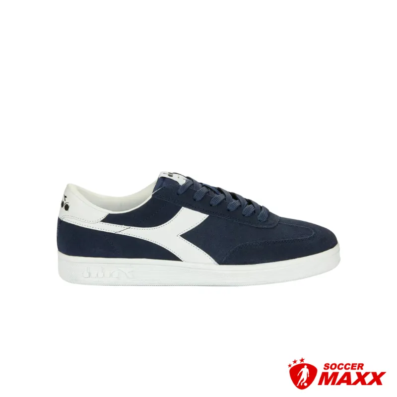 Chaussure de style Diadora Field