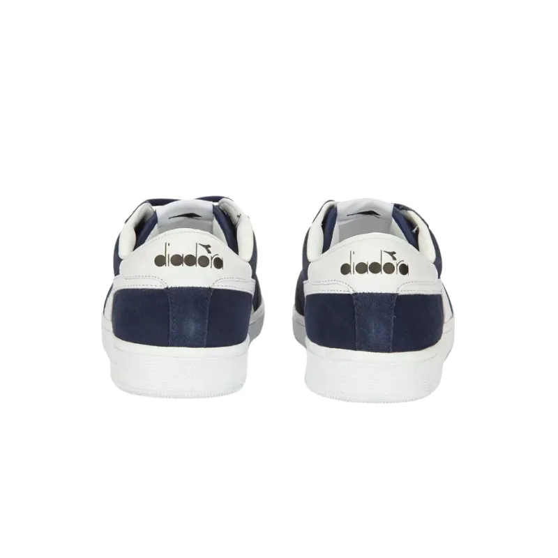 Chaussure de style Diadora Field