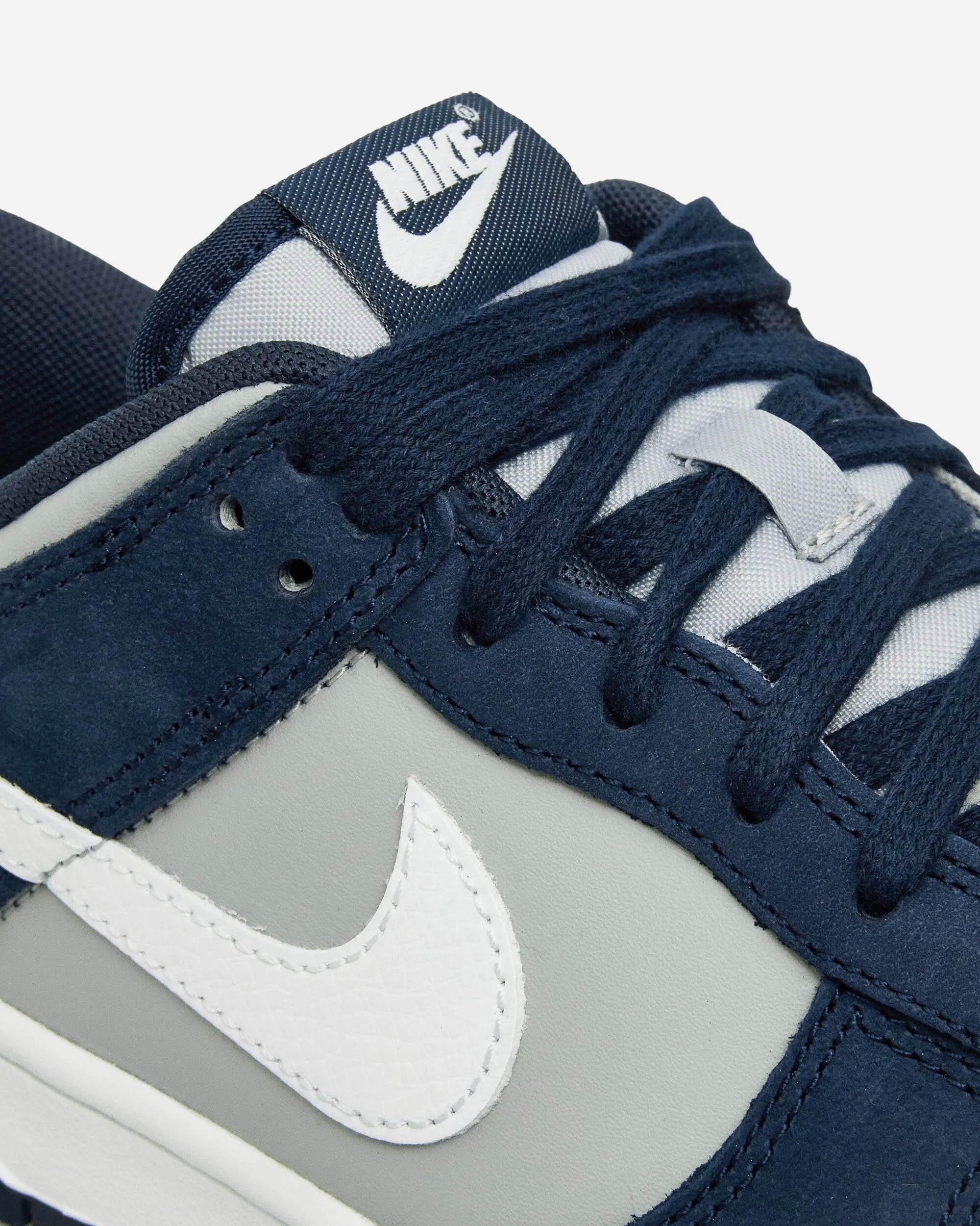 Baskets Dunk Low Obsidienne / Gris fumée clair