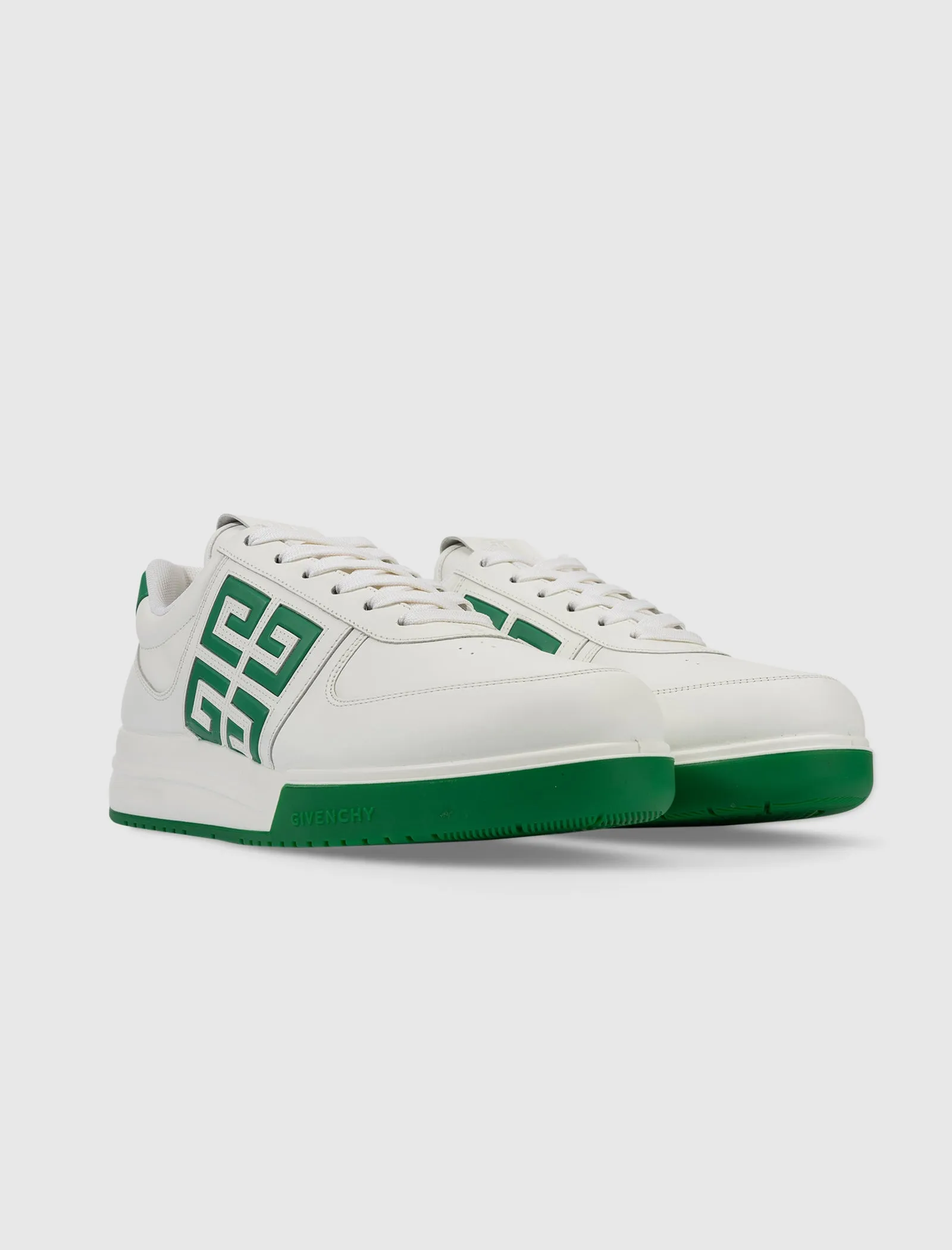 BASKET G4 À TIGE BASSE