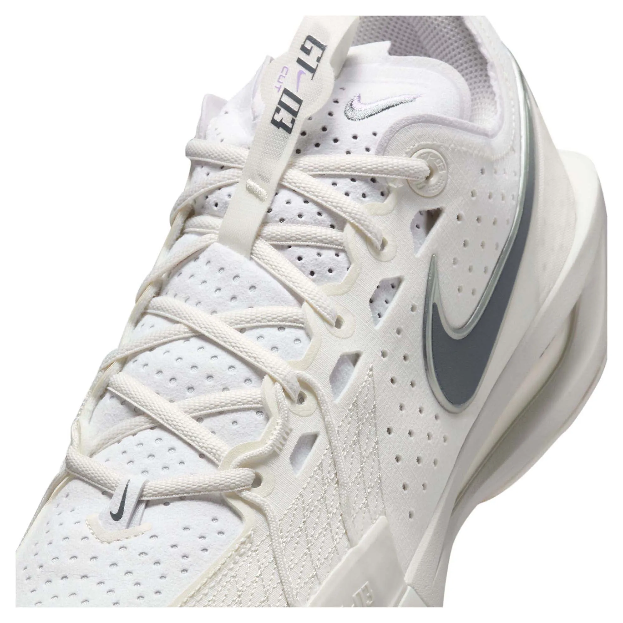 Chaussures de basketball pour hommes G.T. Cut 3