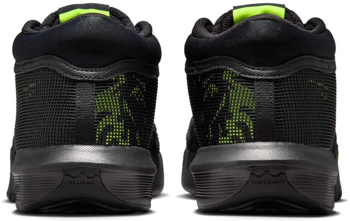 Chaussures de Basketball Homme LeBron Witness 8