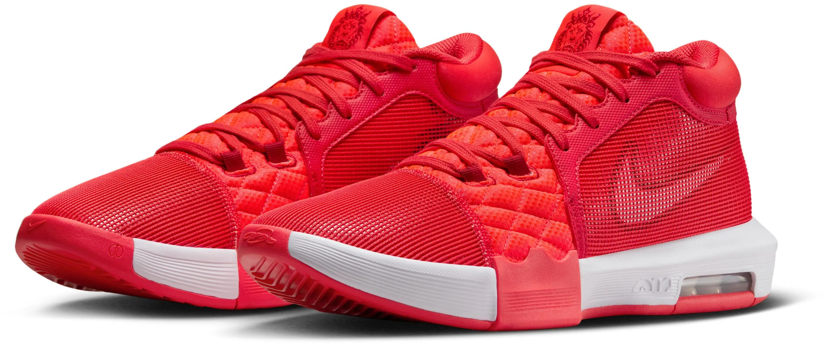 Chaussures de Basketball Homme LeBron Witness 8