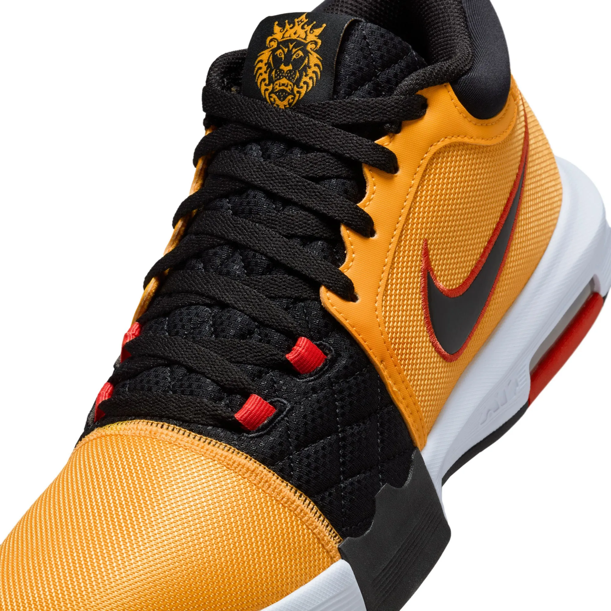 Chaussures de Basketball Lebron Witness VIII