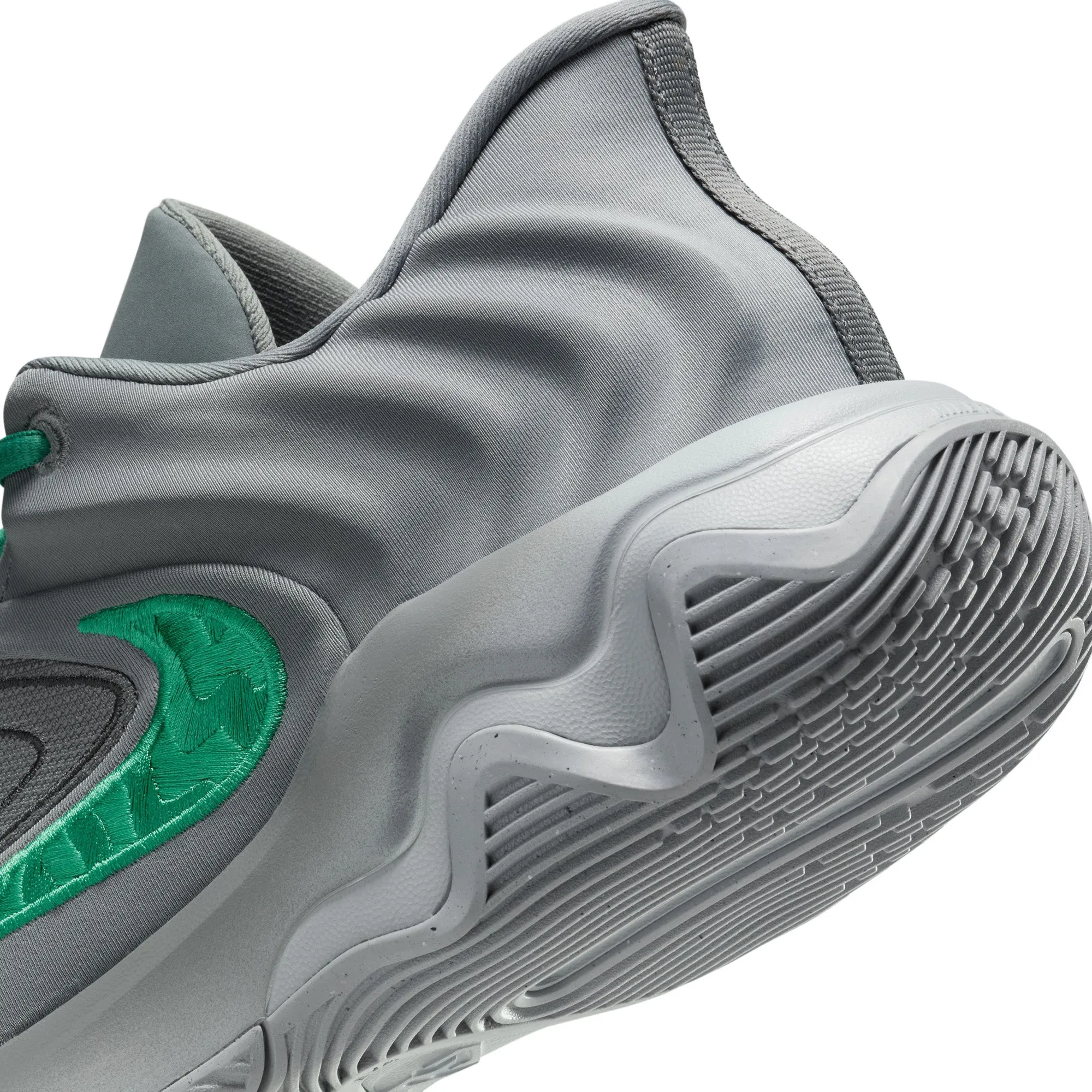 Chaussures de Basketball Nike Giannis Immortality 4