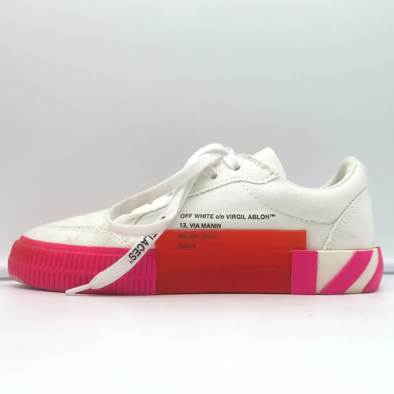 Off-White Sneakers Basses Vulcanisées en Toile Blanche & Suède Rose Vif Taille 37