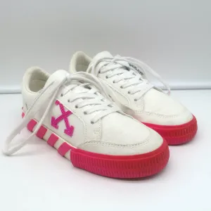 Off-White Sneakers Basses Vulcanisées en Toile Blanche & Suède Rose Vif Taille 37