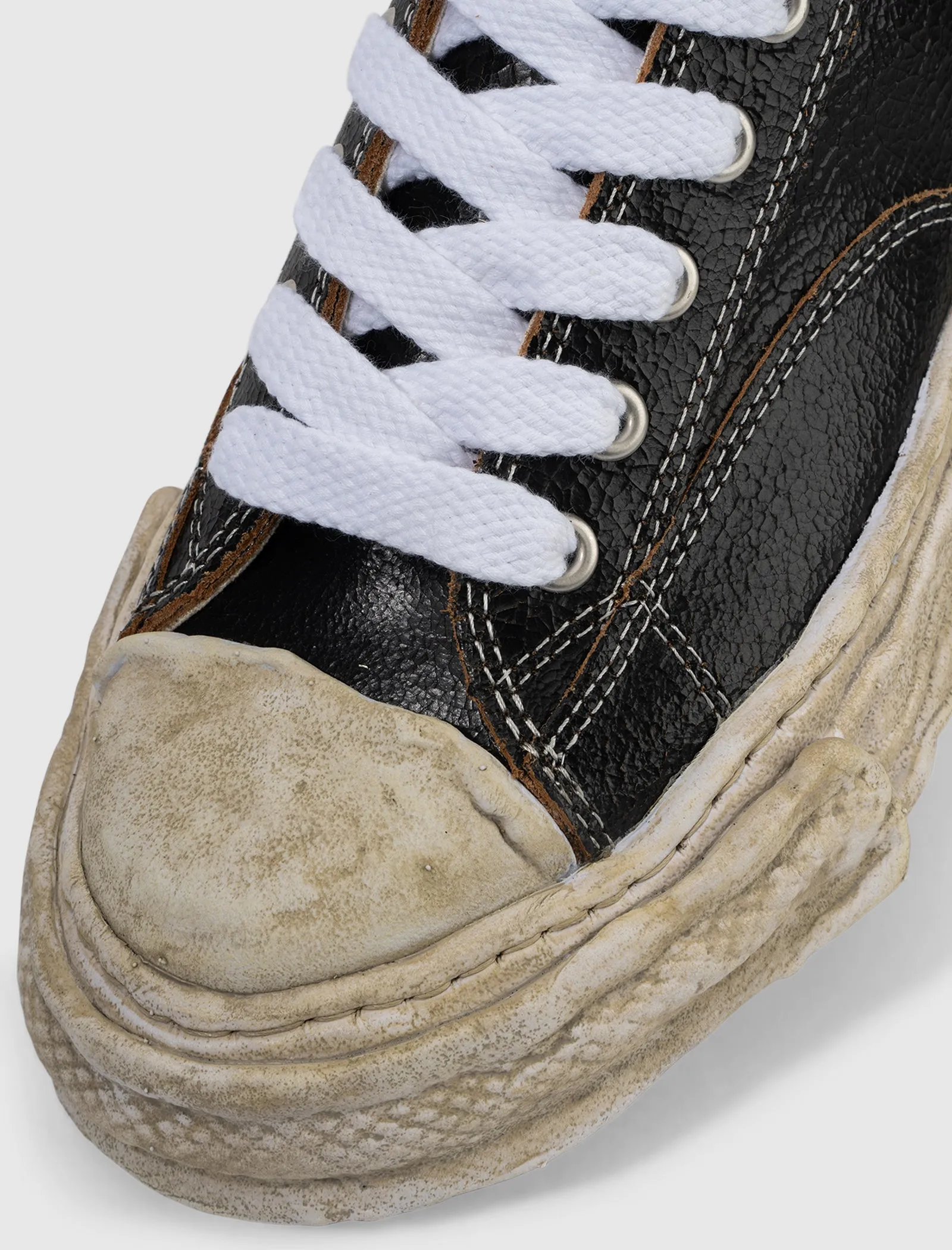 PETERSON CUIR FAIBLE FISSURATION 