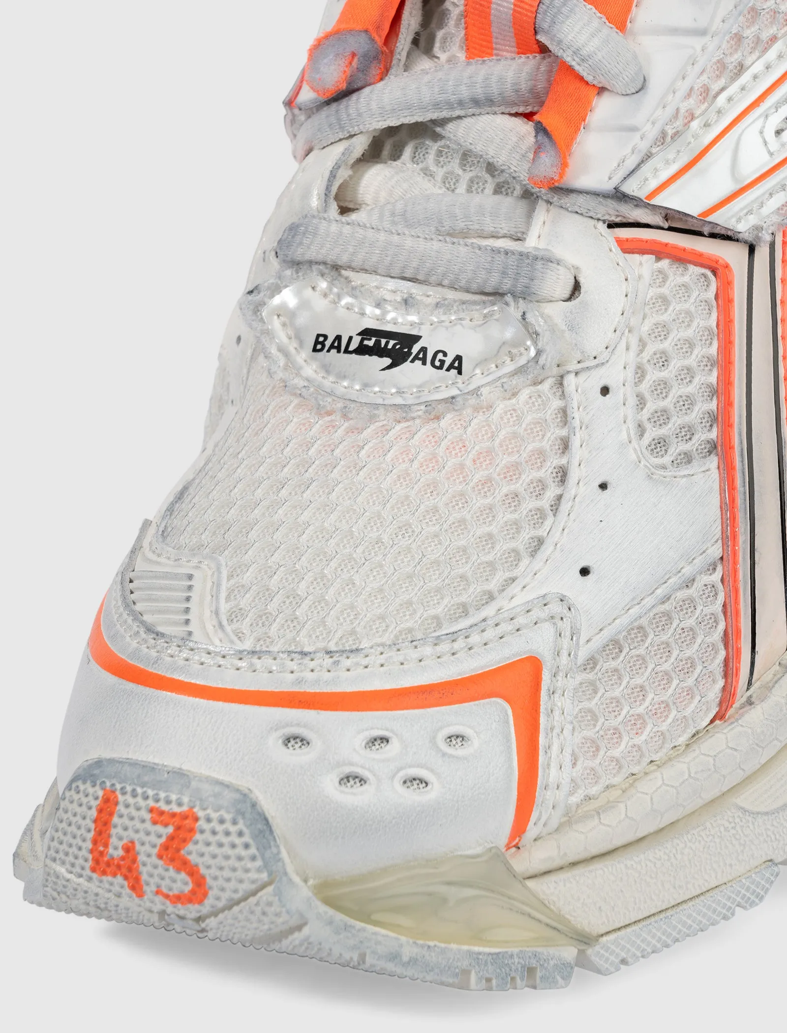 BASKET RUNNER