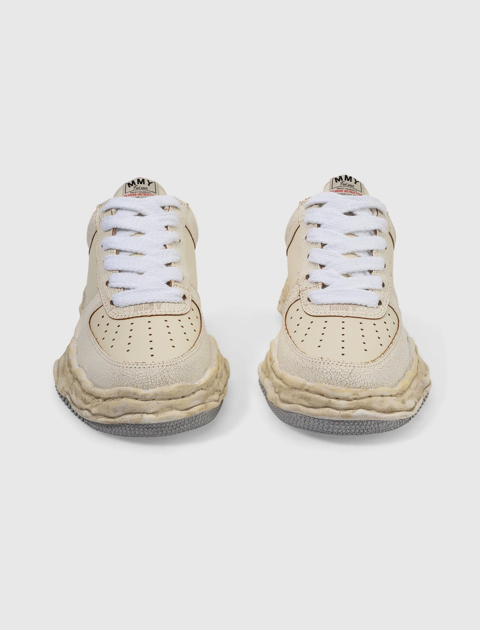 WAYNE LOW TOP SNEAKERS EN CUIR CRAQUELÉ 