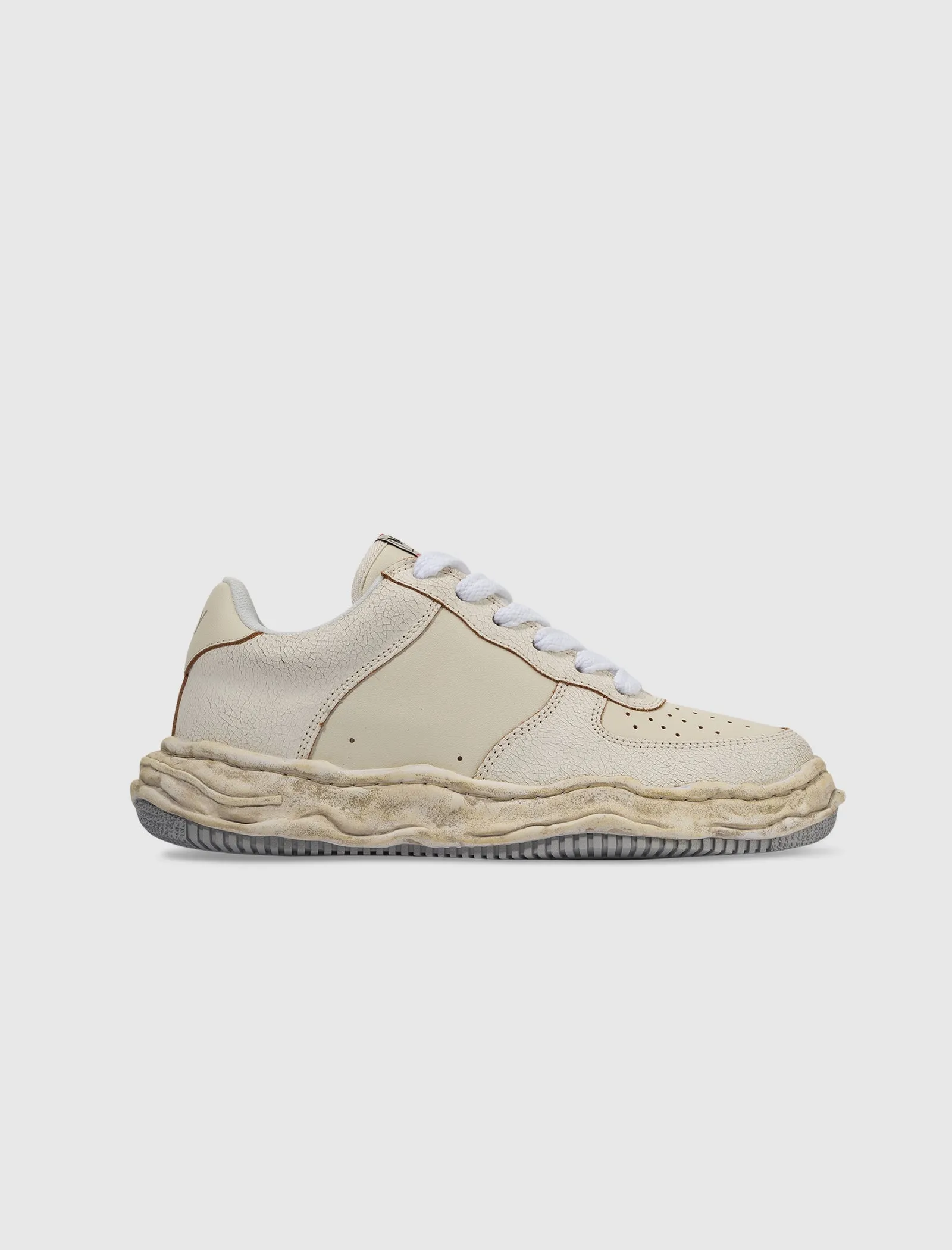 WAYNE LOW TOP SNEAKERS EN CUIR CRAQUELÉ 