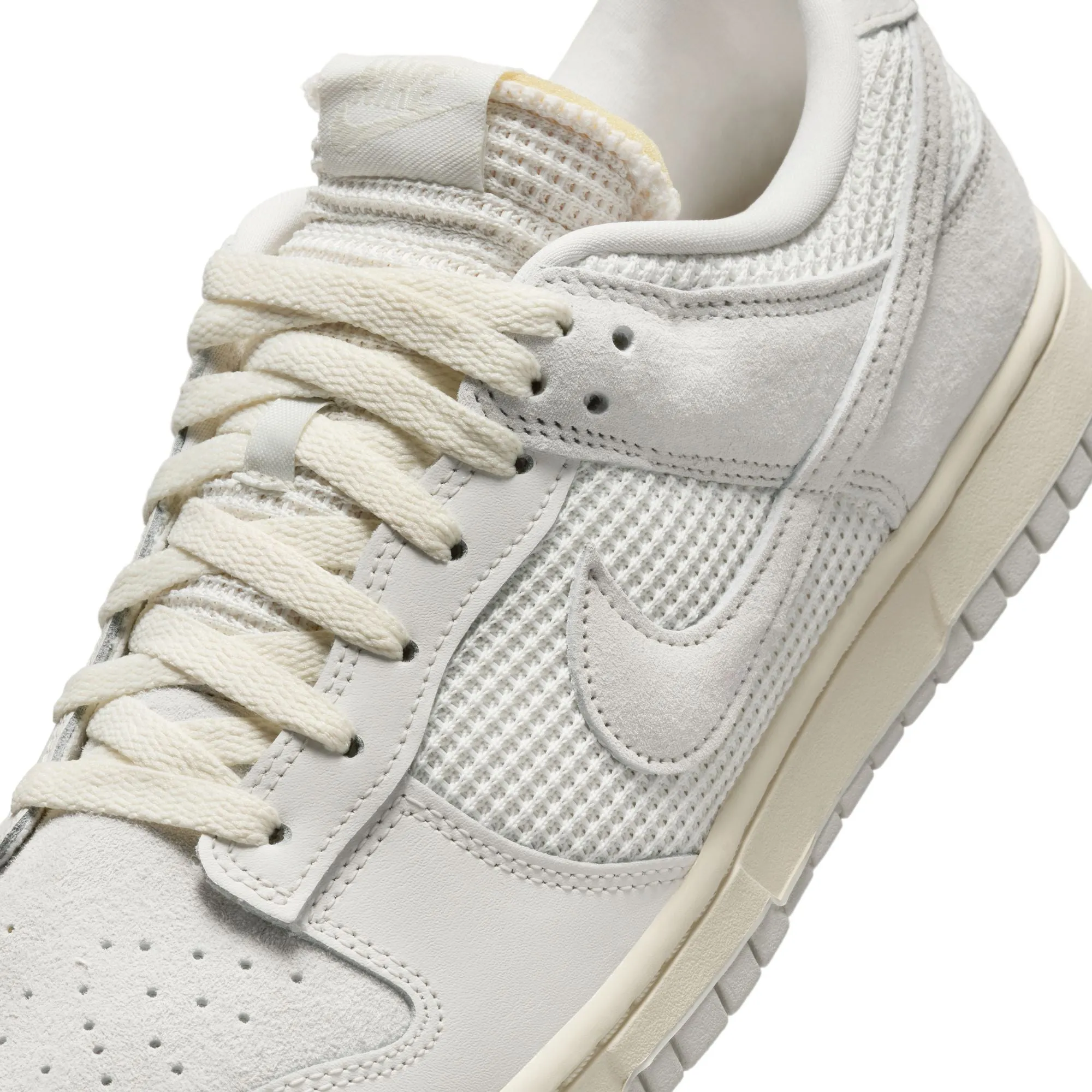 Wmns Dunk Low LX 'Phantom'
