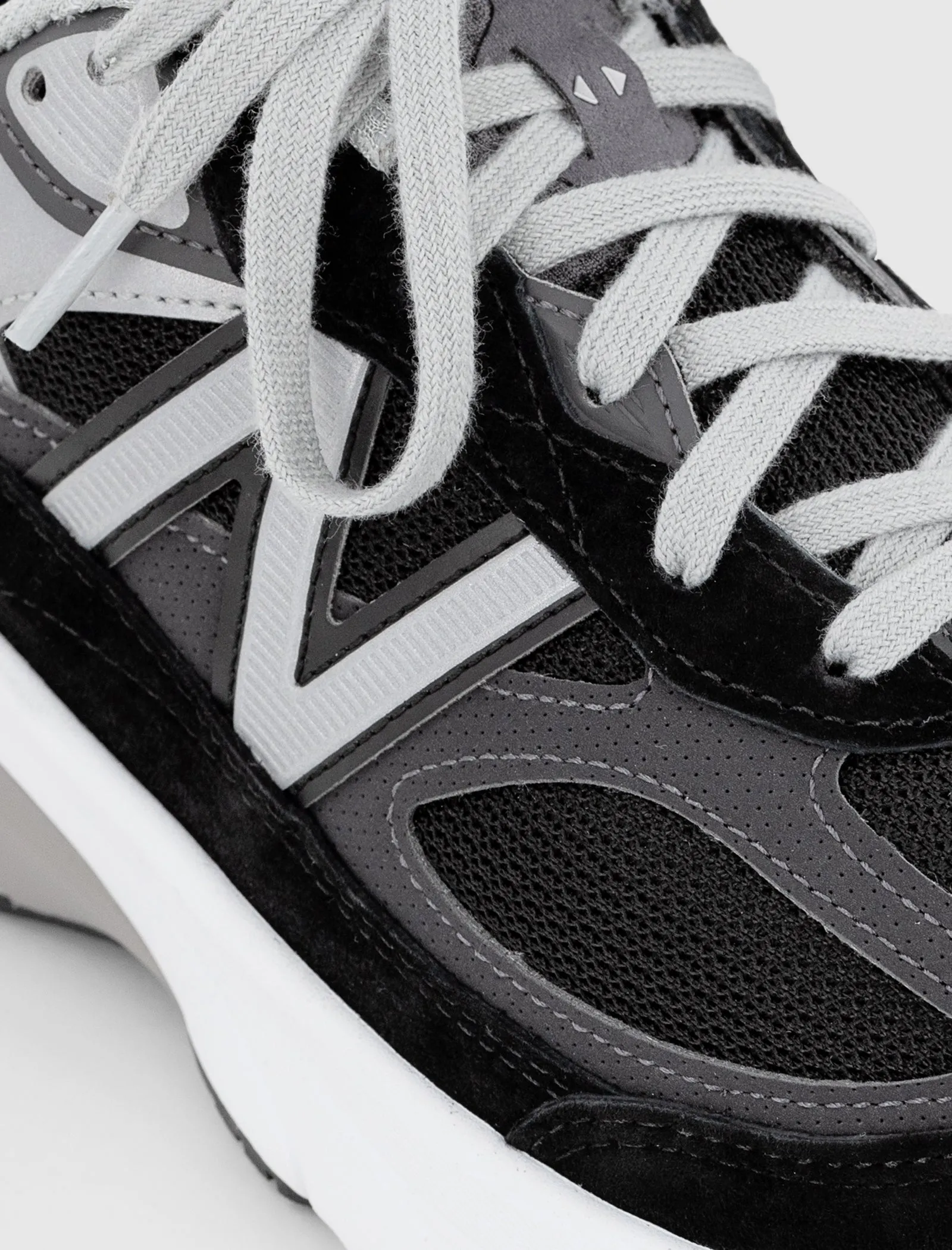 990V6 POUR FEMMES 