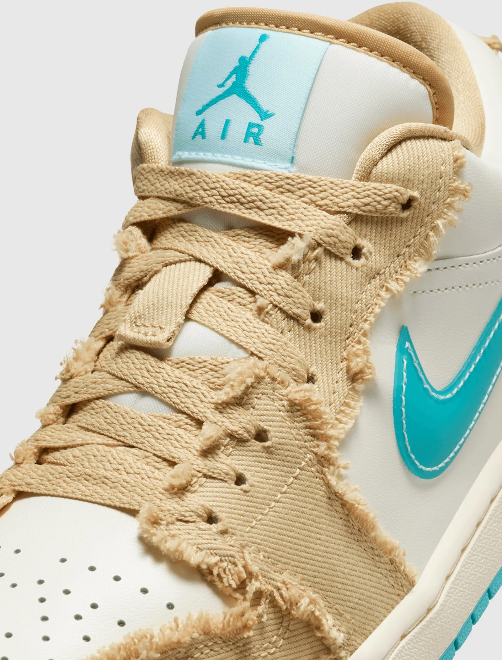 AIR JORDAN 1 LOW 