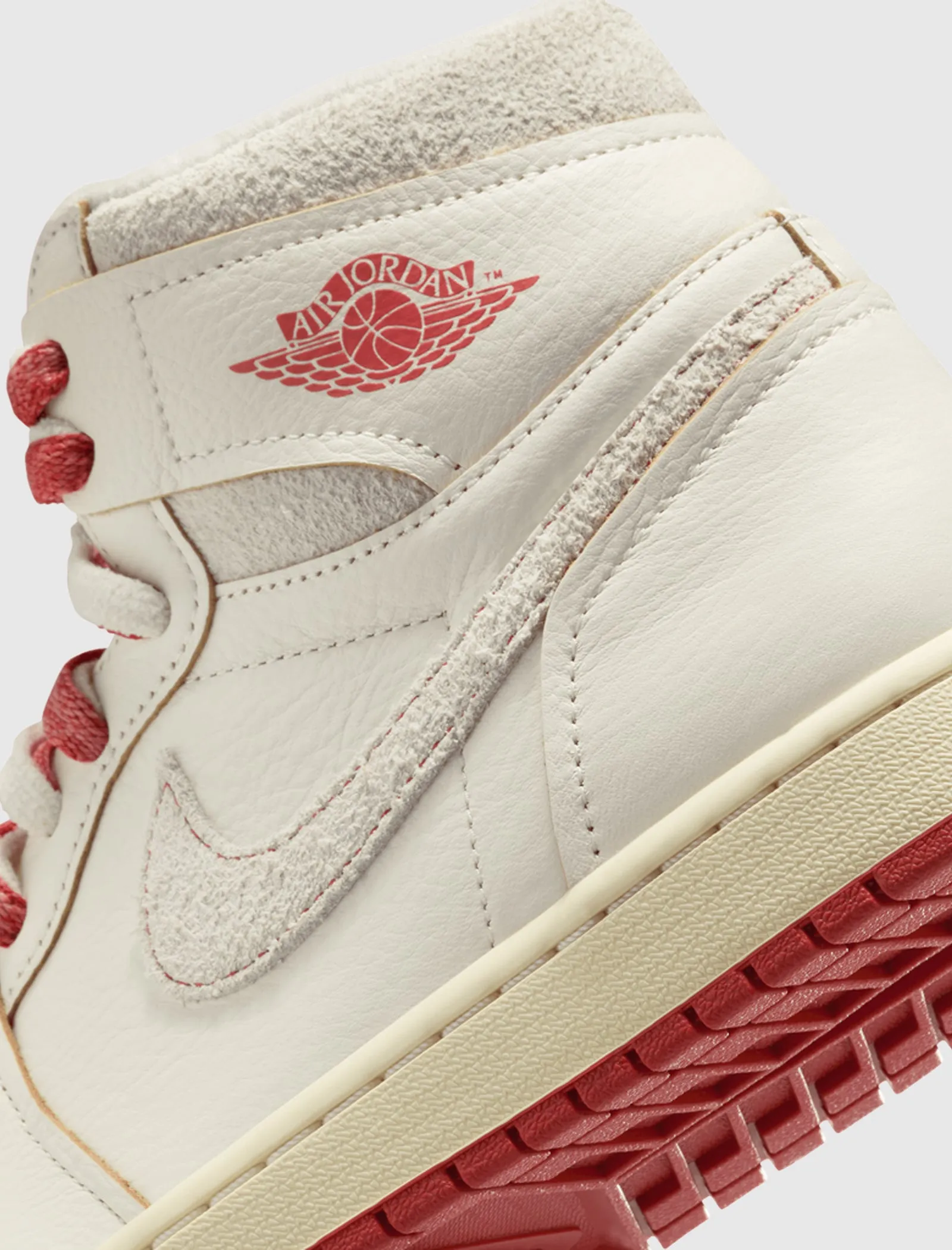 AIR JORDAN 1 POUR FEMME 