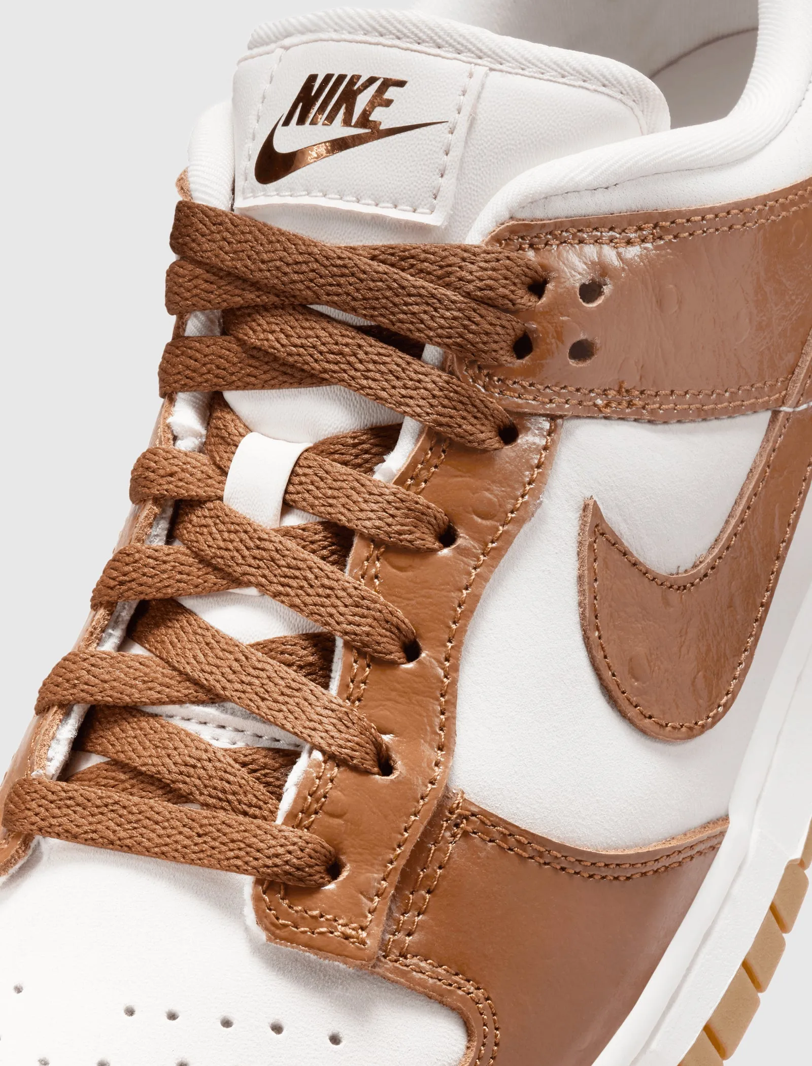 NIKE DUNK LOW LX POUR FEMME 