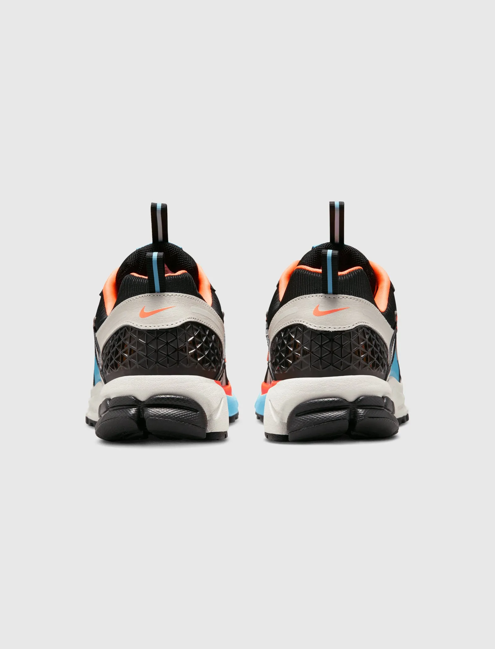 NIKE ZOOM VOMERO 5 POUR FEMME 