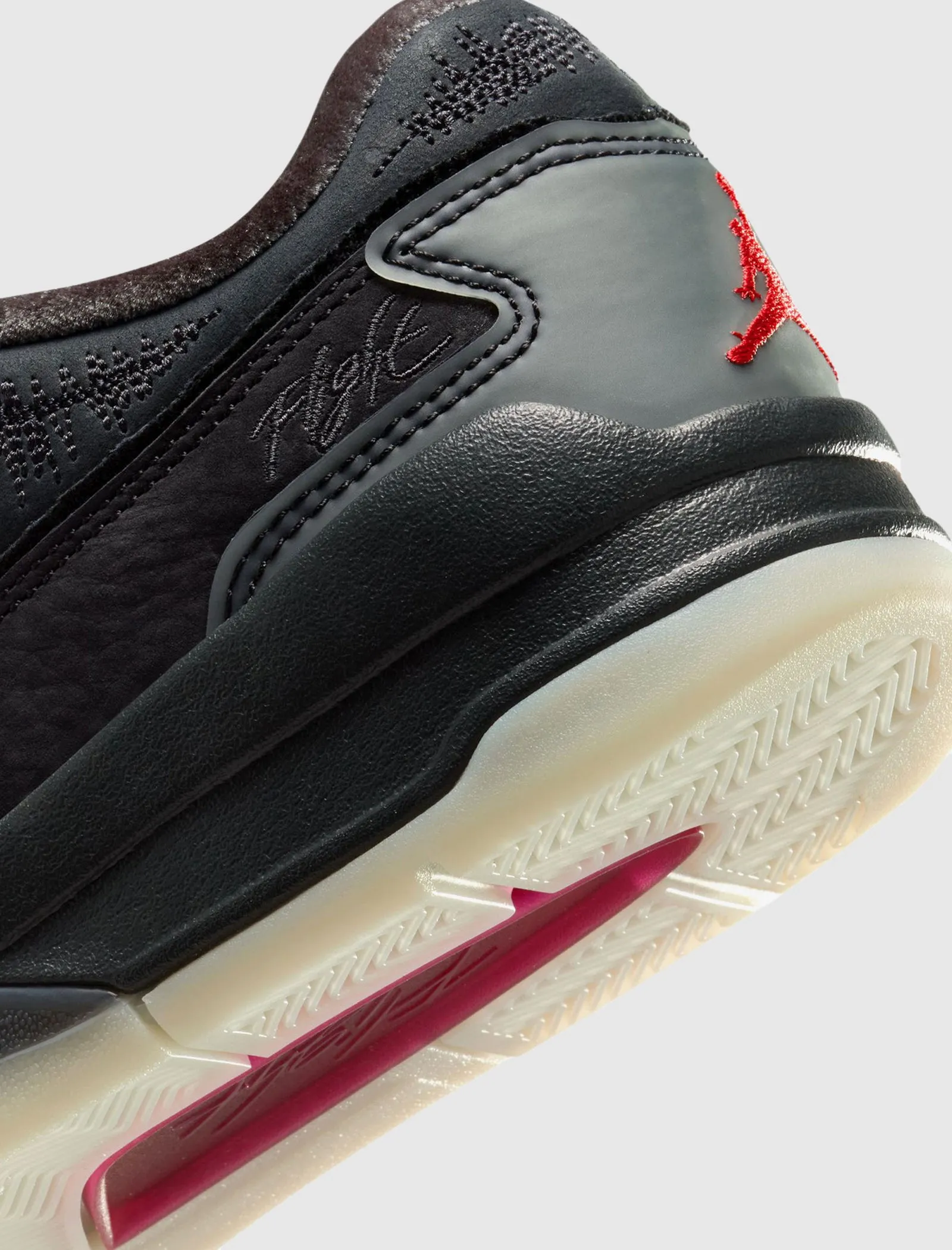 FEMMES WHO DECIDES WAR X JORDAN FLIGHT COURT 